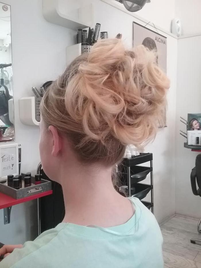 Friseur Conny Inh Cornelia Ritschel, Hauptstraße in Lichtenwörth