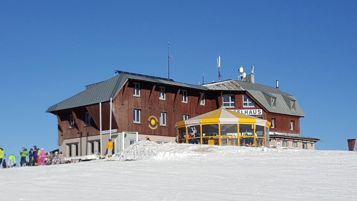 Gerlitzen Gipfelhaus, Gerlitzen Gipfelstraße in Sauerwald