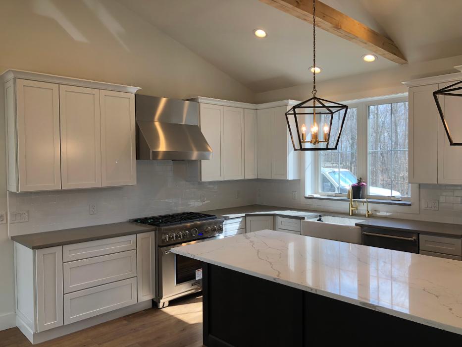 Renaissance Building, Inc Logo