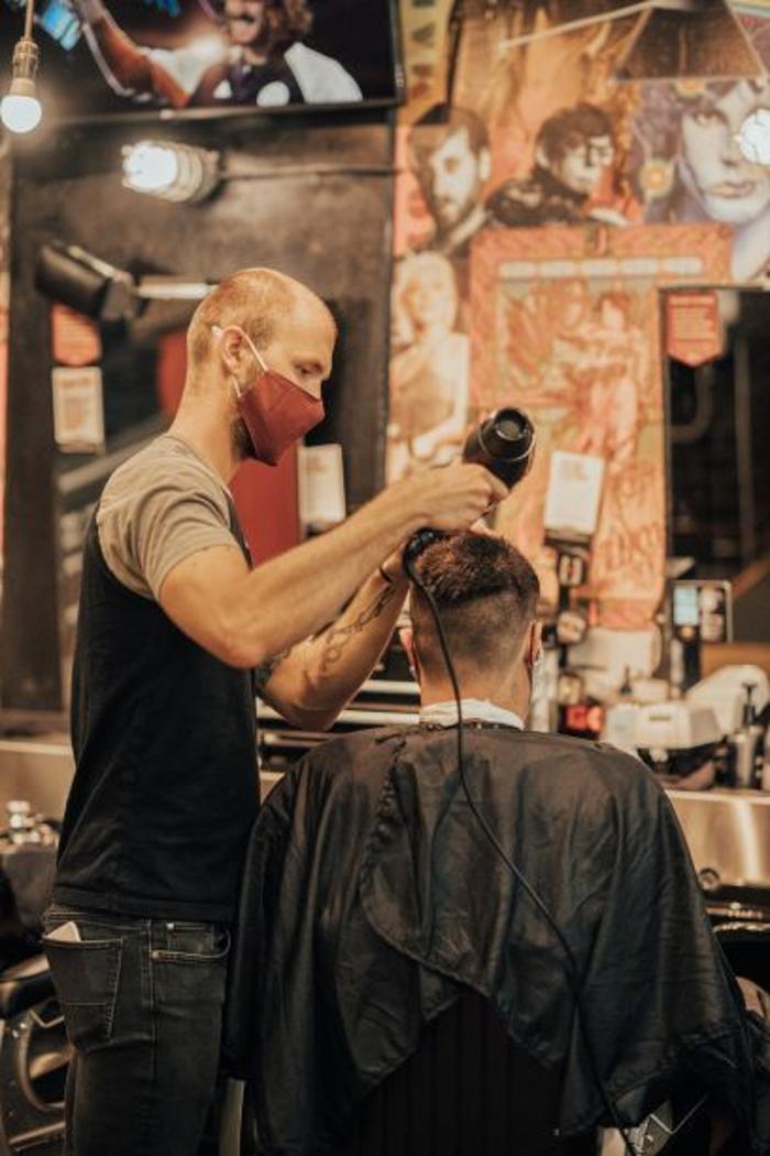 Floyd's 99 Barbershop Image