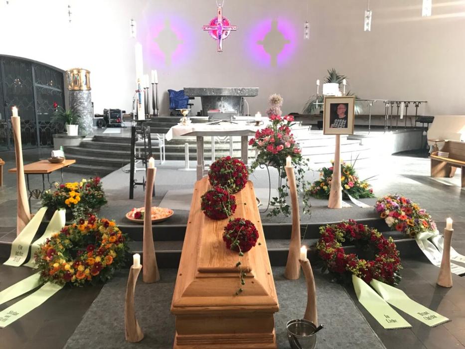 Bestattungen Maus GmbH & Co. KG - Köln, Am Rosenmaar in Köln