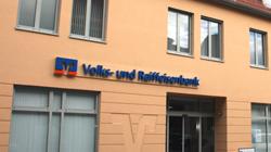 Volks- und Raiffeisenbank Saale-Unstrut eG, Hauptgeschäftsstelle Naumburg, Reußenplatz in Naumburg (Saale)