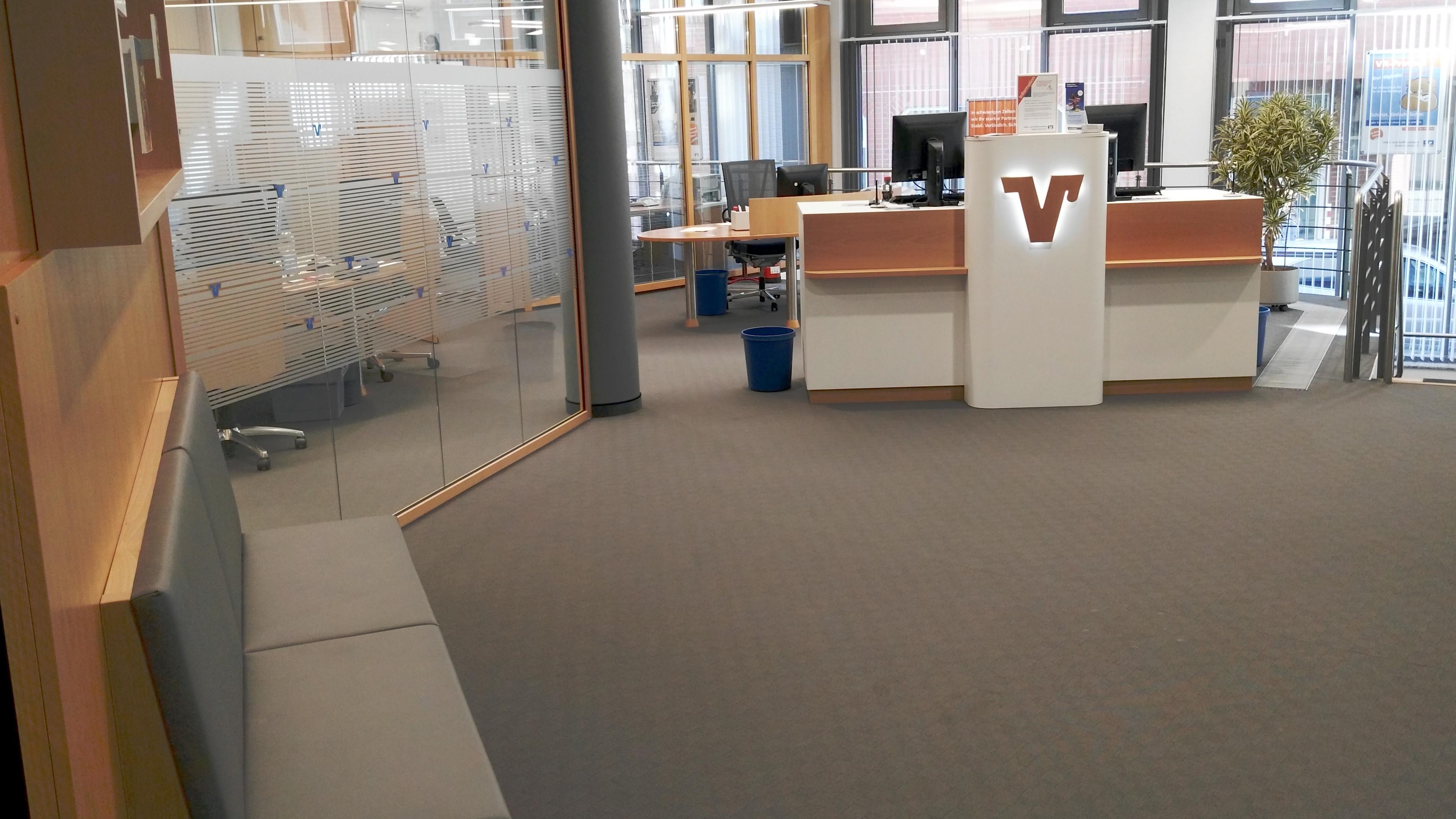 Volks- und Raiffeisenbank Saale-Unstrut eG, Hauptgeschäftsstelle Merseburg, Gotthardstraße in Merseburg