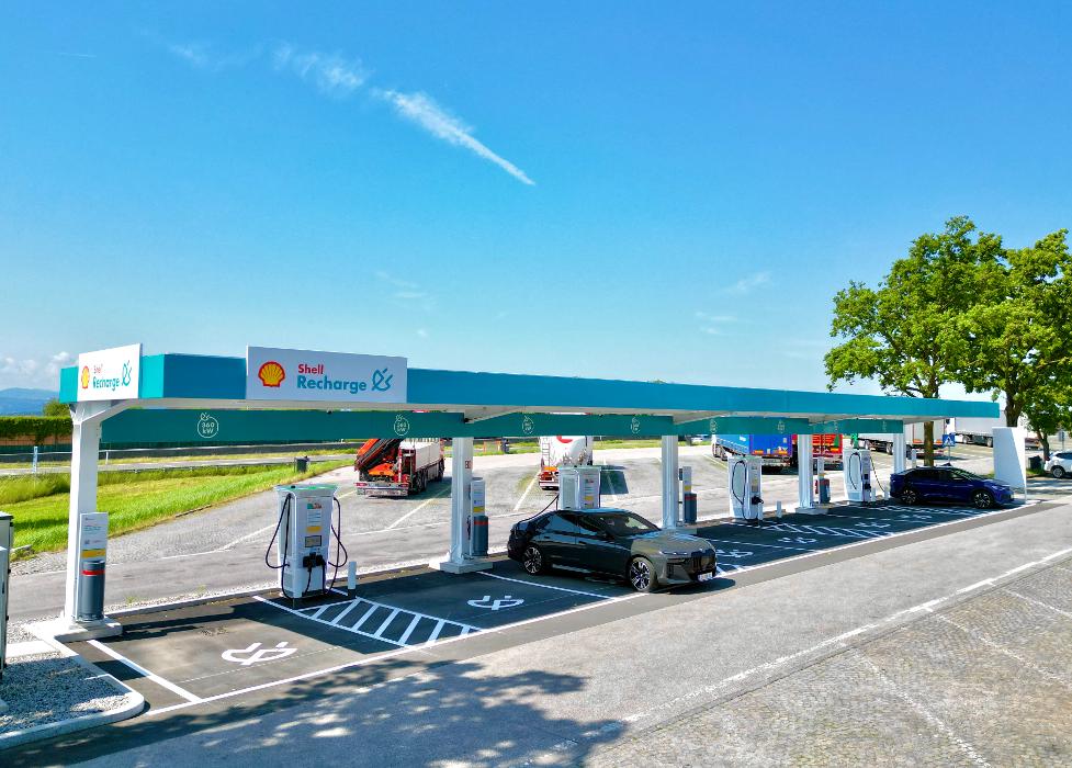 Shell, AUTOBAHNSTATION in STRENGBERG