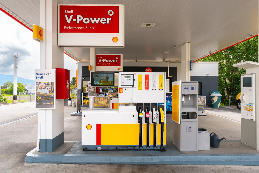 Shell, Zollstrasse in Au