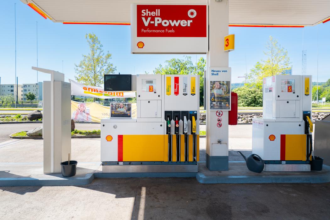 Shell, Überland Strasse in Dübendorf