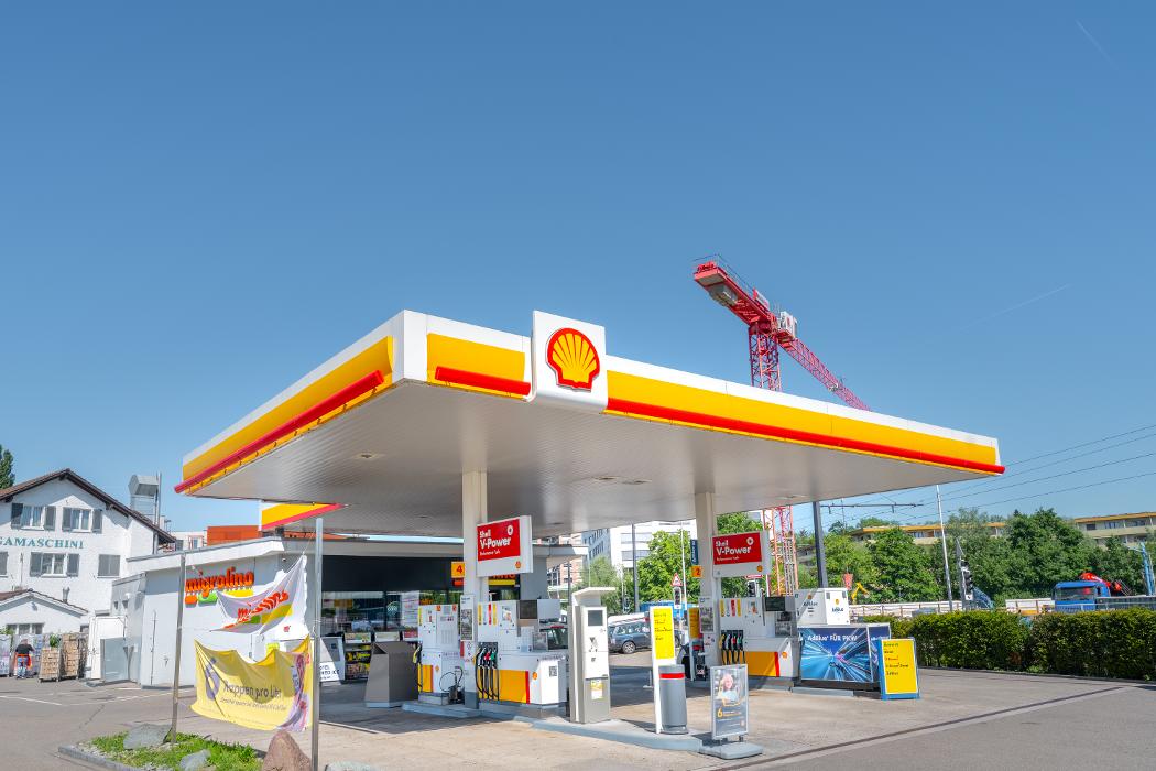 Shell, Überland Strasse in Dübendorf