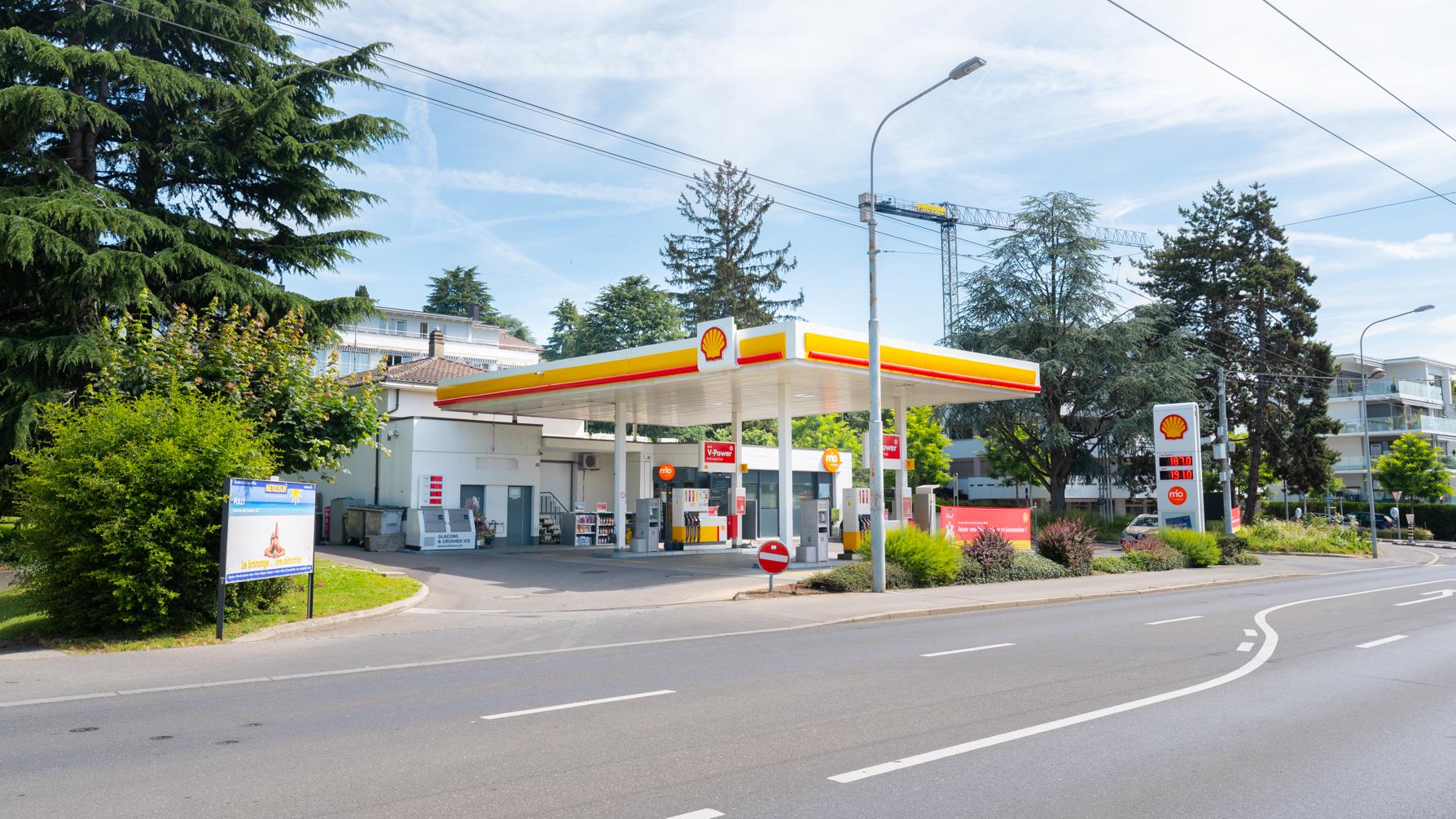 Shell, Avenue Charles Ferdinand Ramuz in Pully