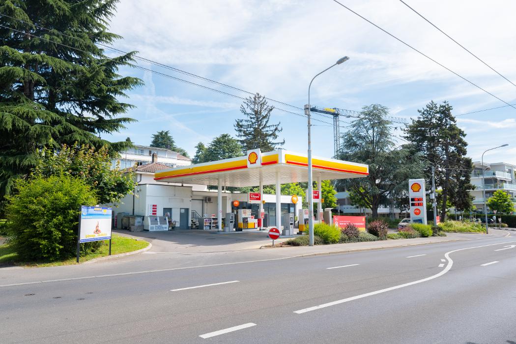 Shell, Avenue Charles Ferdinand Ramuz in Pully