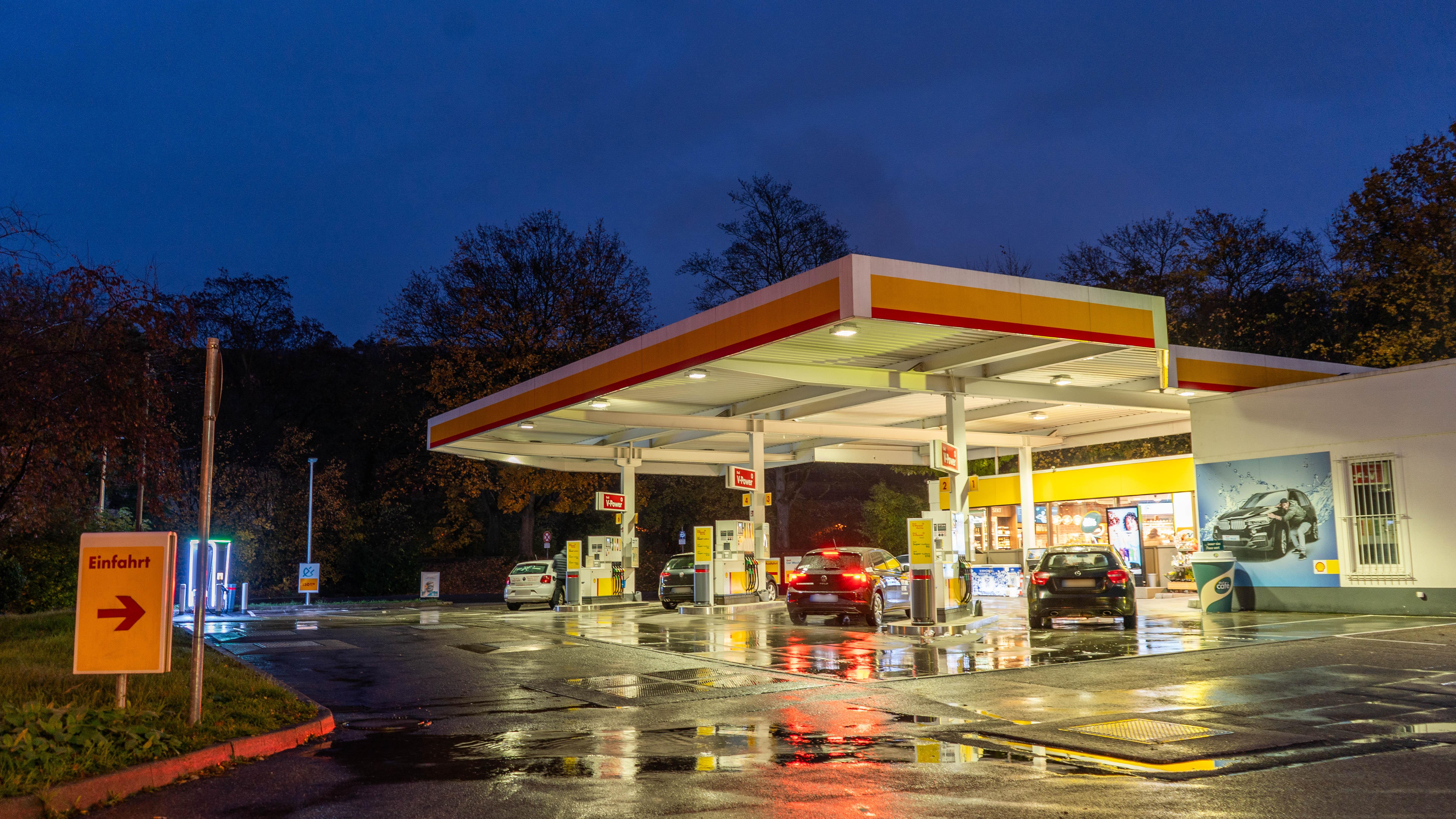 Shell, Neckartalstraße in Stuttgart