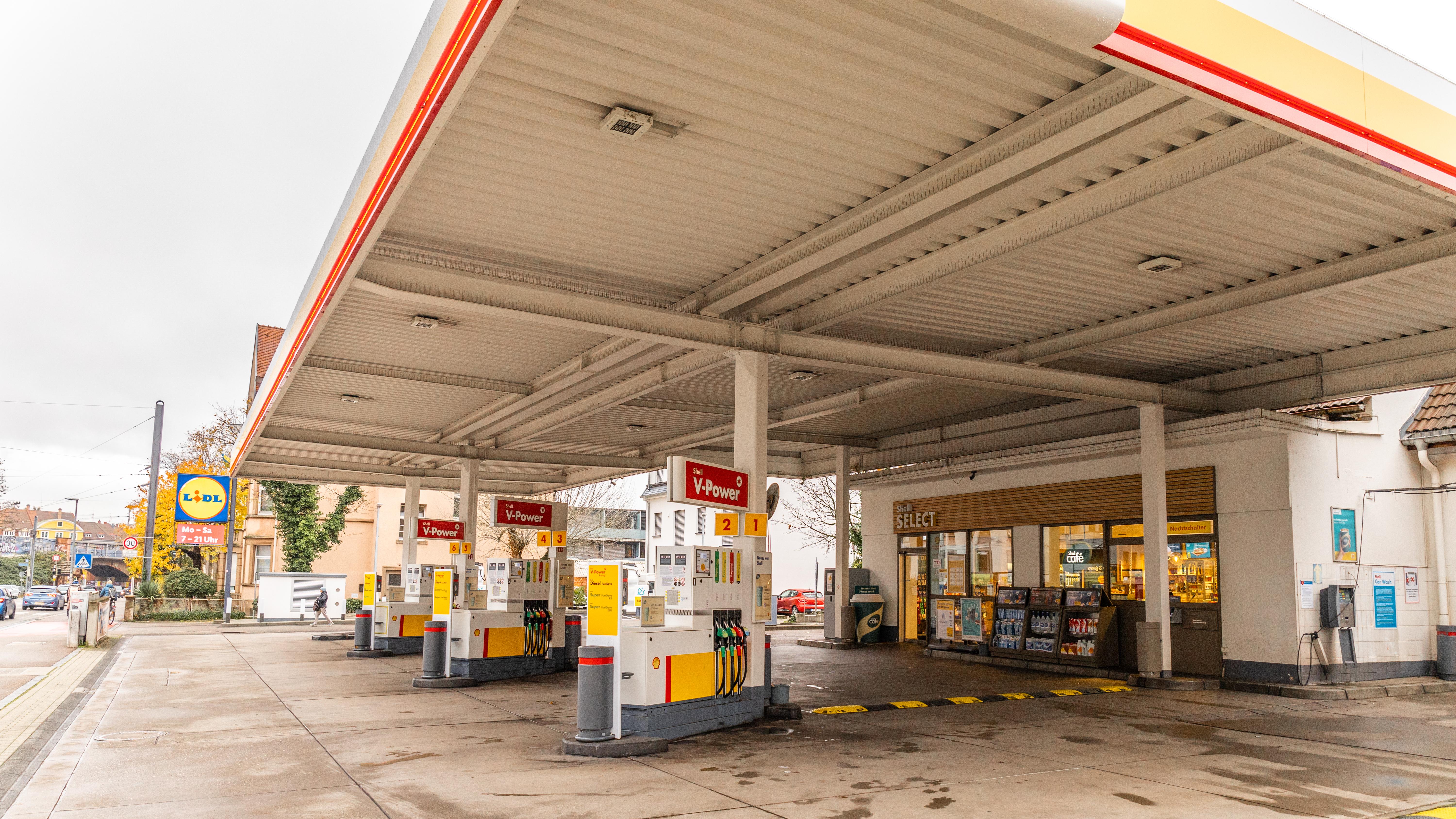 Shell, Habsburgerstraße in Freiburg im Breisgau