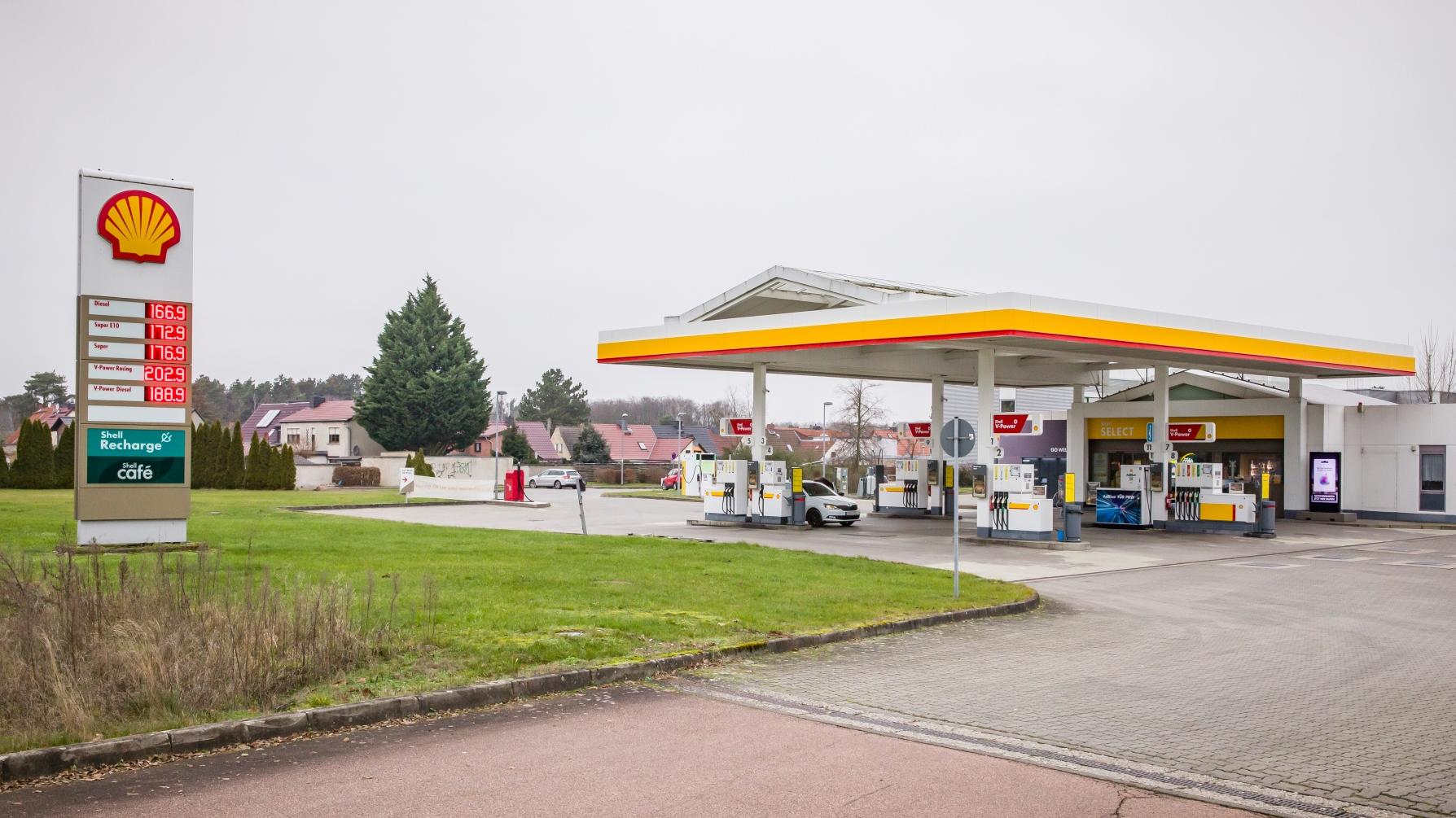 Shell, Kiefernweg in Dessau-Roßlau