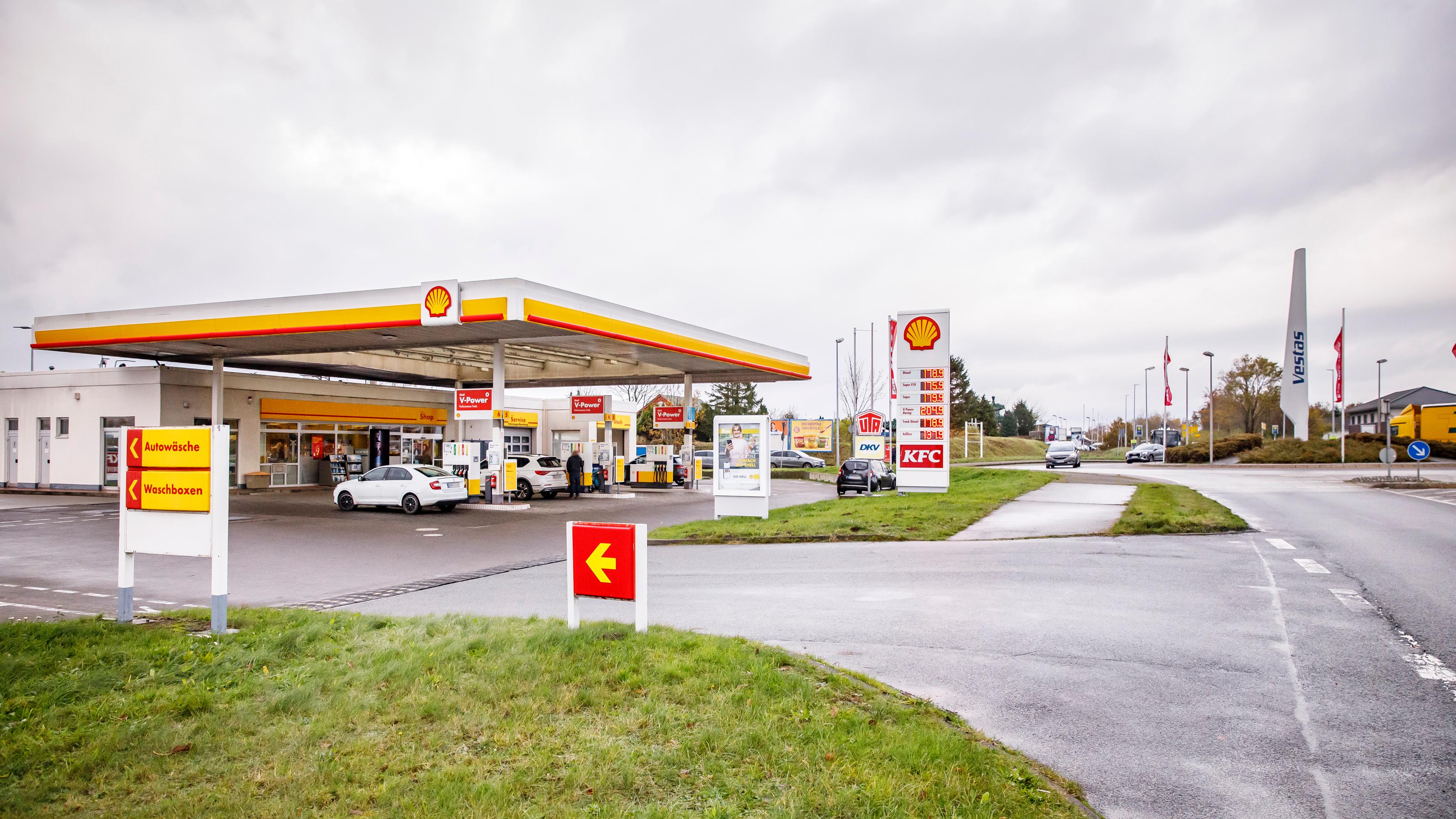 Shell, Robert-Koch-Straße in Husum