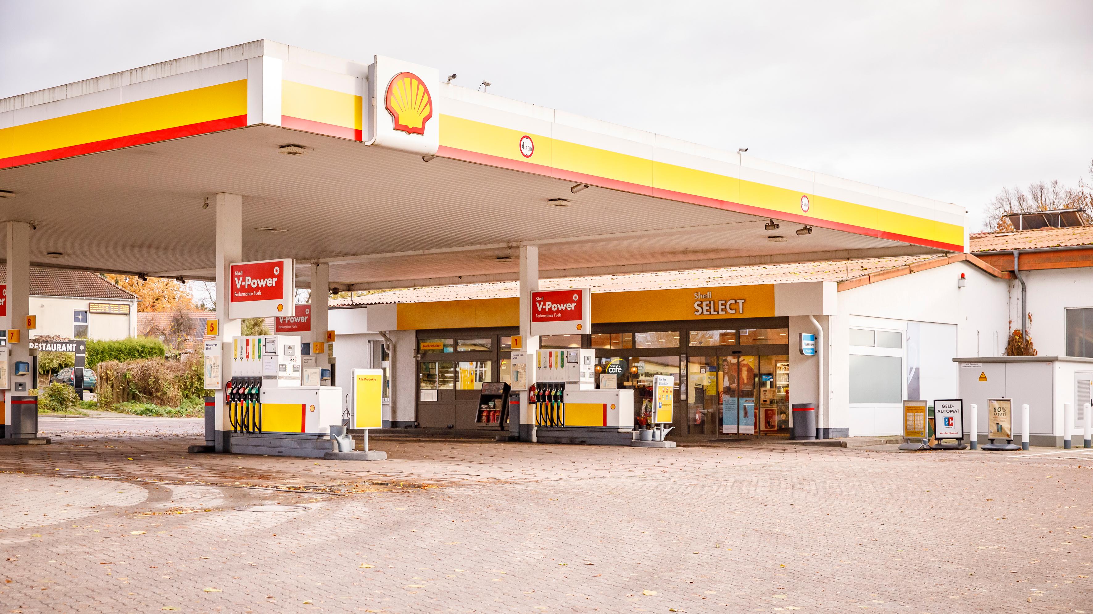 Shell, Röbeler Chaussee in Bütow