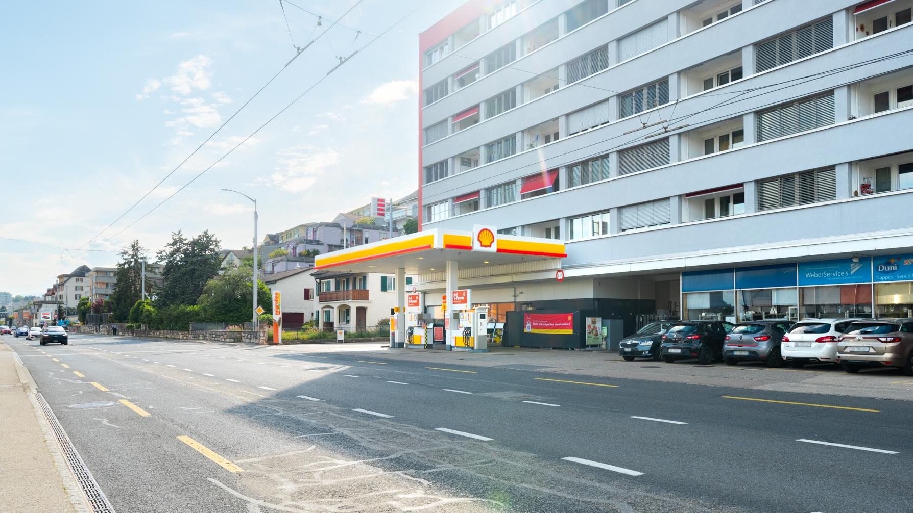 Shell, Rouges-Terres in Hauterive