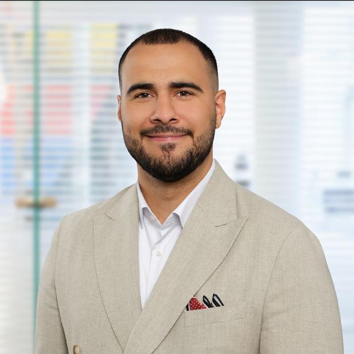 Fotos - ERGO Versicherung Emre Basoda - 2