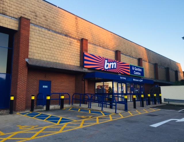 B M Store With Garden Centre Hitchin Discount Centres