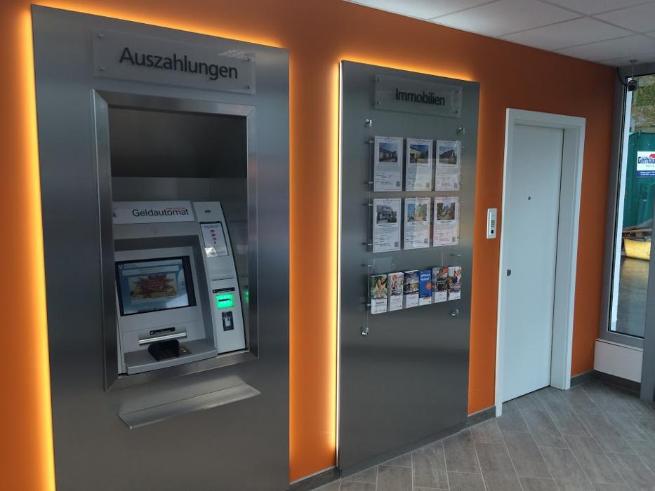 Raiffeisenbank im Nürnberger Land eG SB-Filiale Feucht Ost, Altdorfer Straße in Feucht