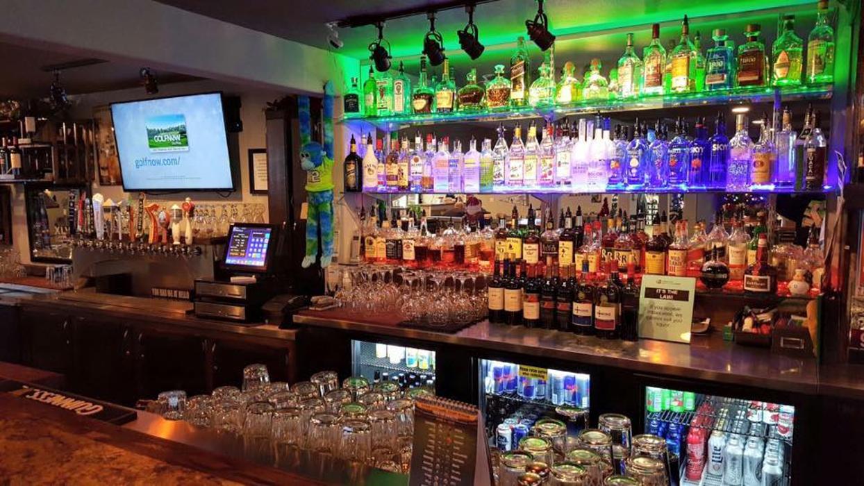 Hackers Bar and Grill - Gig Harbor, WA
