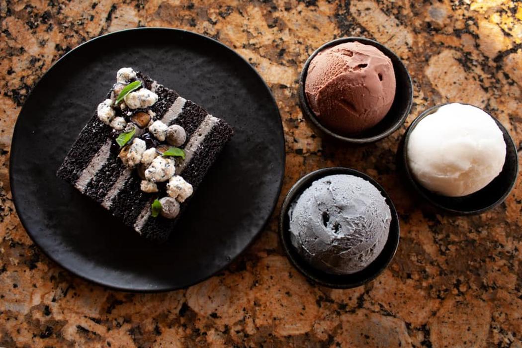 Rock & Rolls Sushi Lounge - Cedar Park, TX