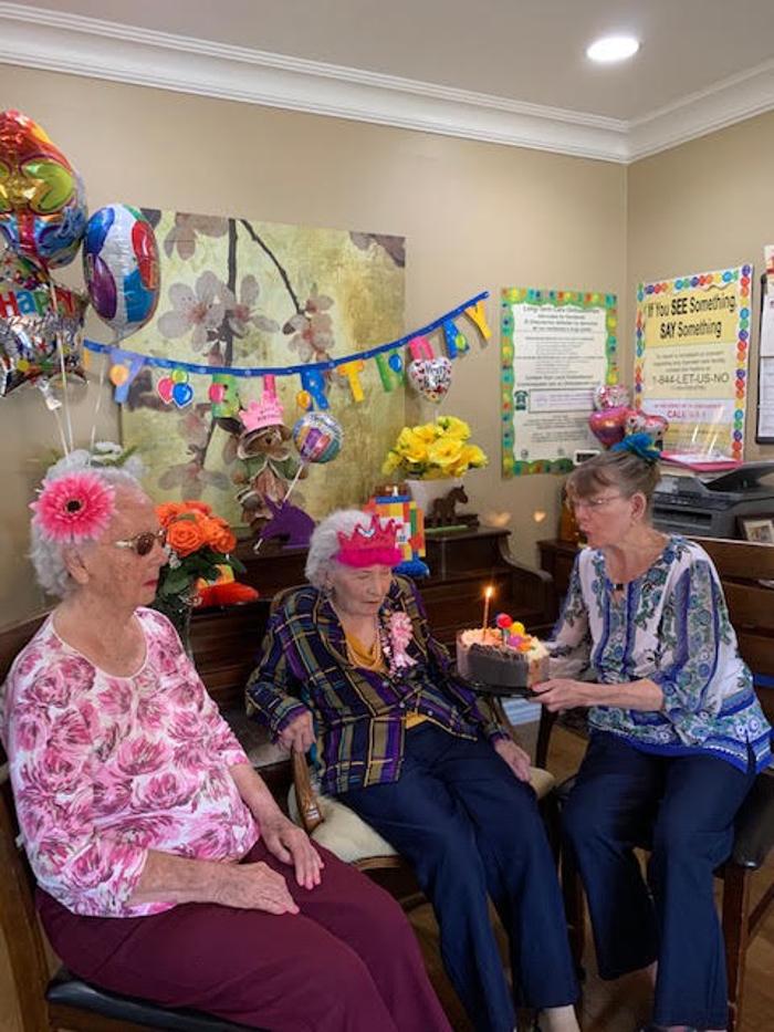 Bella Gardens Senior Wellness Home - Long Beach, CA