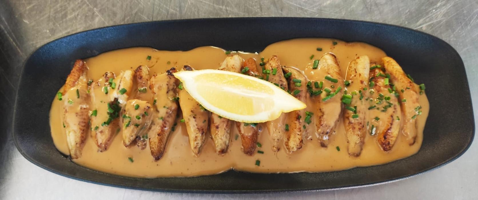 Restaurant La Tour Carrée - Yacht Club de Genève, Quai de Cologny in Cologny