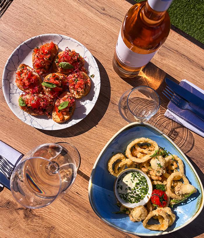 Restaurant La Tour Carrée - Yacht Club de Genève in Cologny