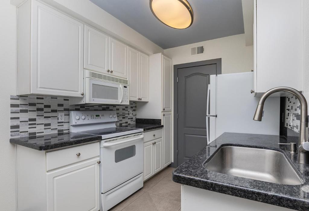 Miribek Builders - Phoenix, AZ