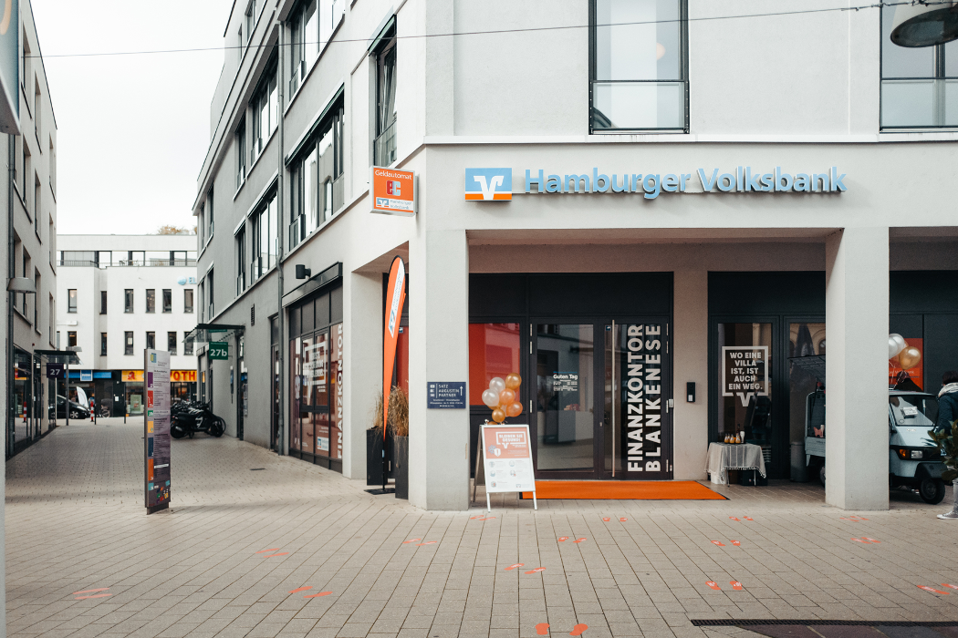 Hamburger Volksbank - FinanzKontor Blankenese, Erik-Blumenfeld-Platz in Hamburg