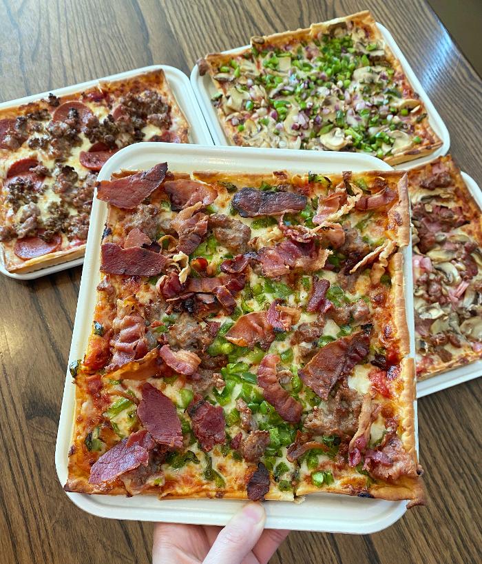 Bacon, Sausage, Green Peppers pizza