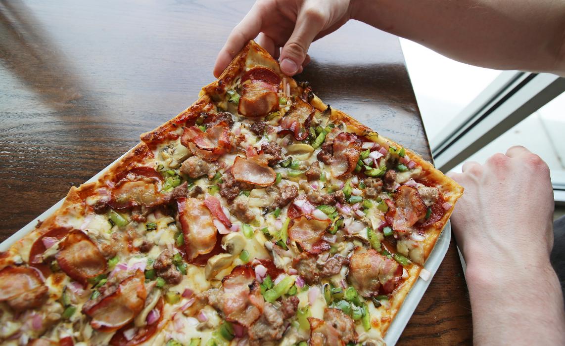 Ledo Pizza Deluxe