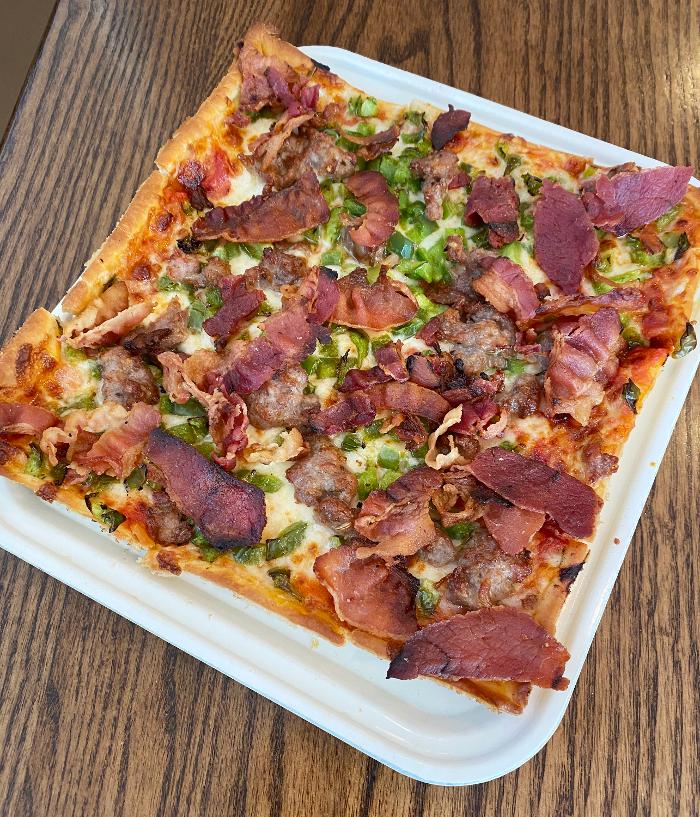 Bacon, Sausage and Green Peppers Pizza