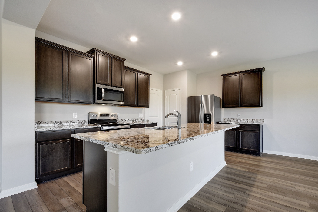 LGI Homes - Hightop Ridge - Converse, TX