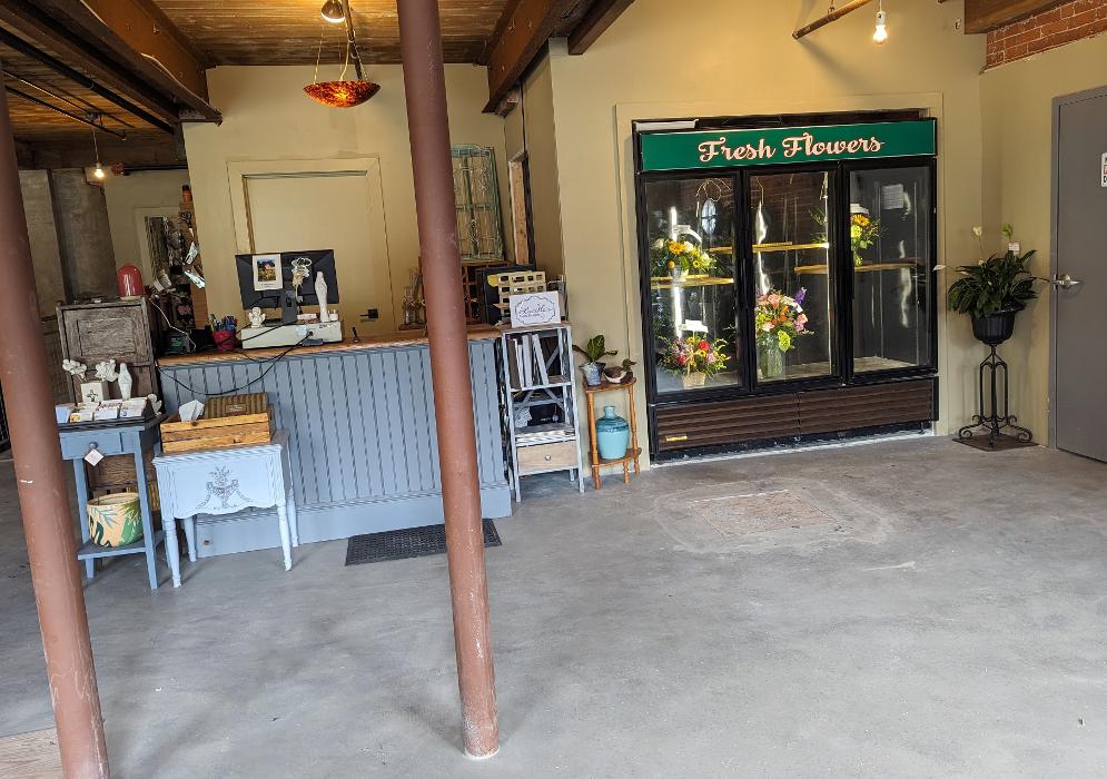 Lucilles Floral Designs Image