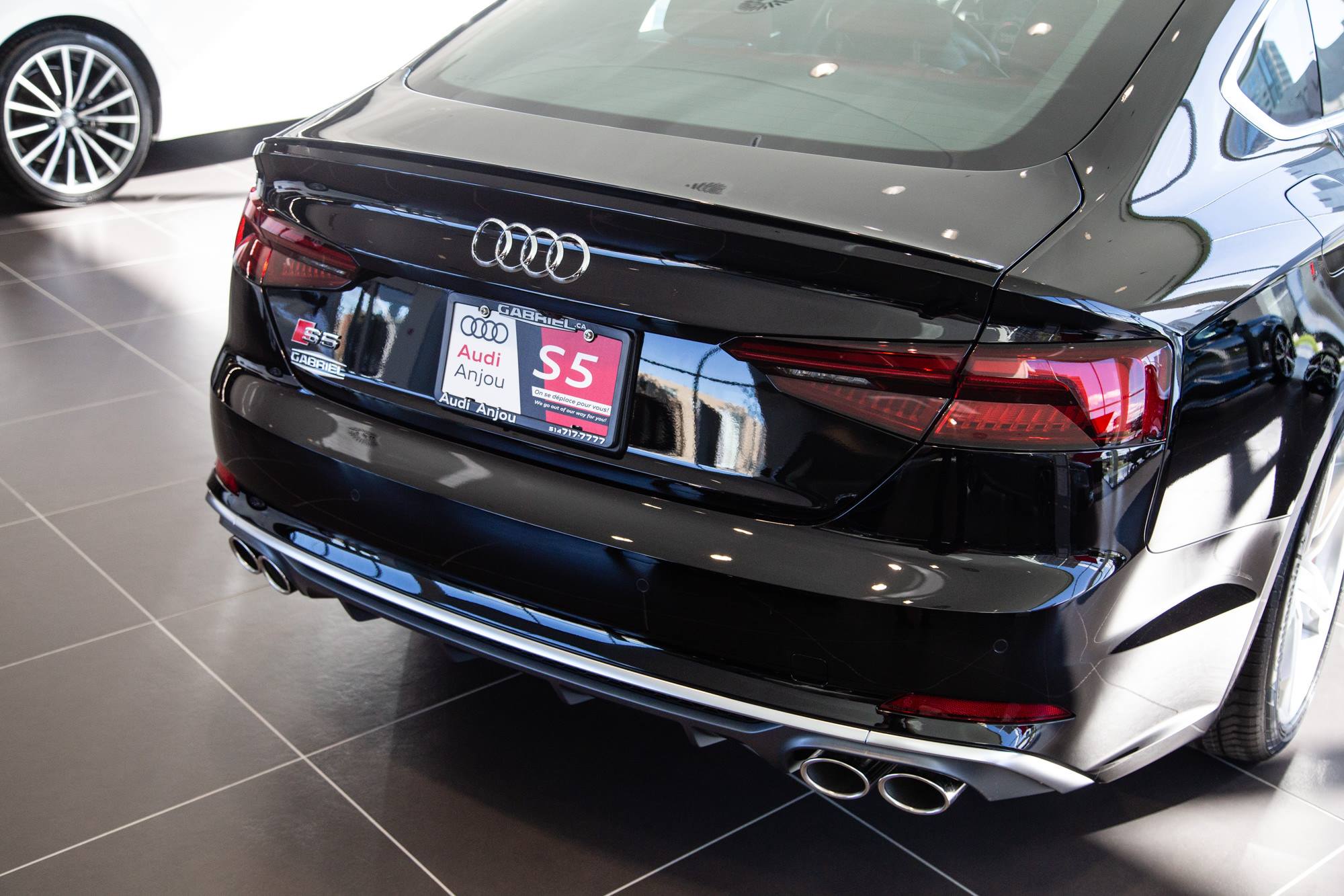 Audi Anjou Montréal (514)717-7777