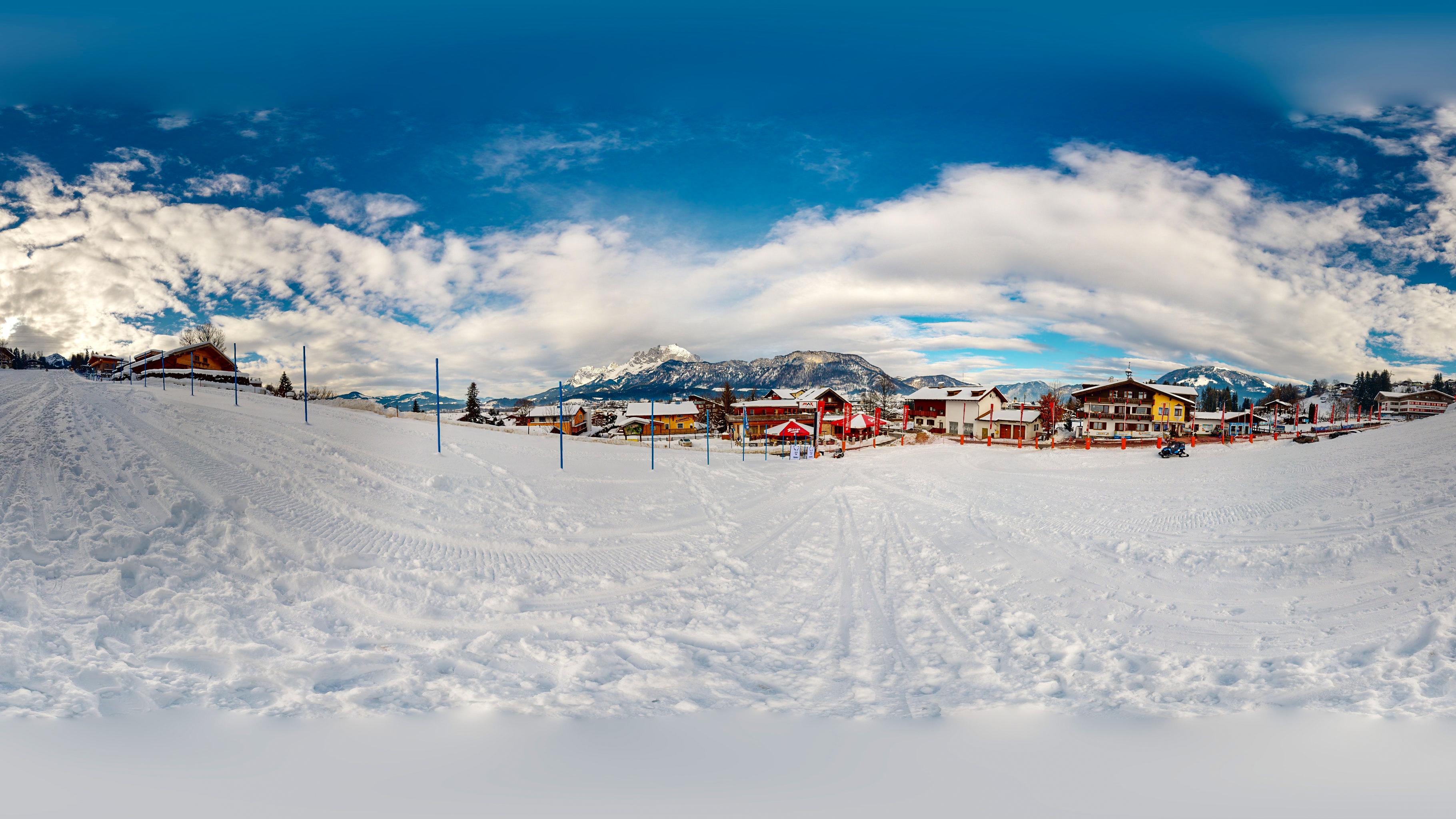 Max Pub Restaurant, Hornweg in Sankt Johann in Tirol