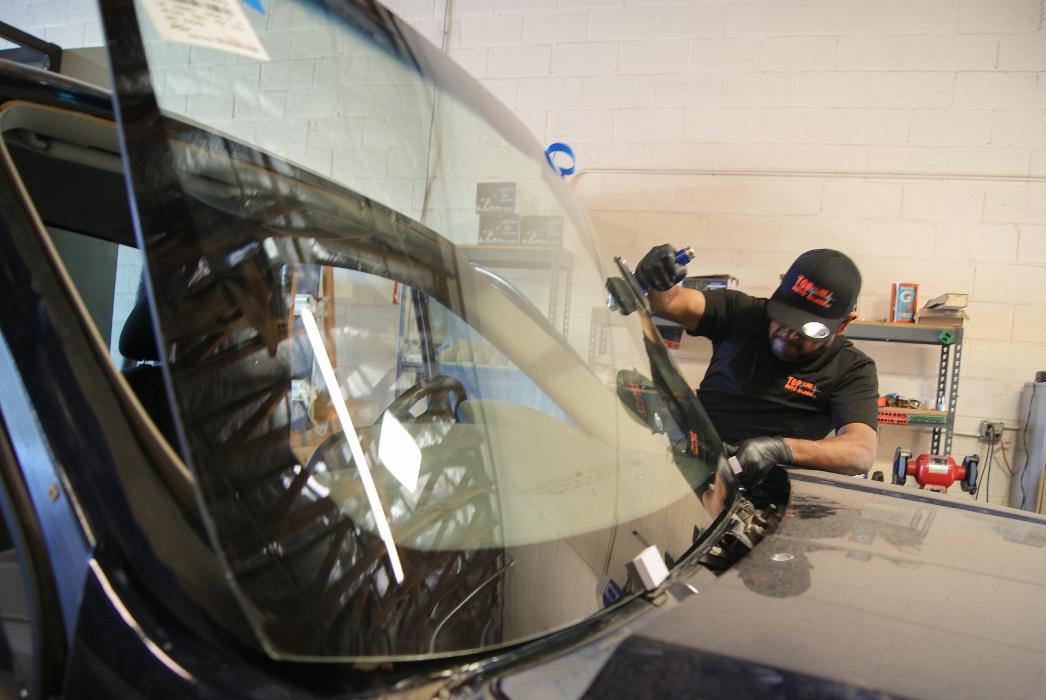 Top Line Auto Glass, LLC - Phoenix, AZ
