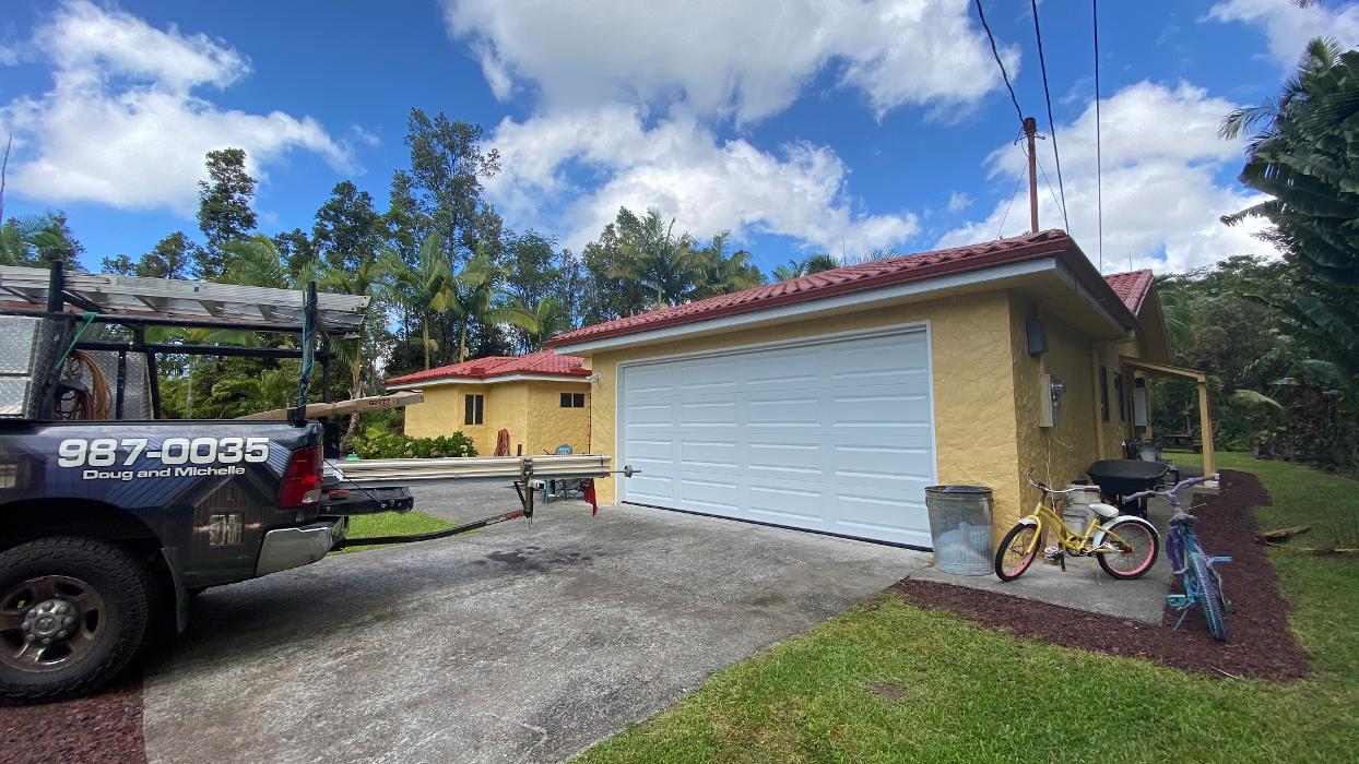 Gab's Garage and Entry Doors - Keaau, HI