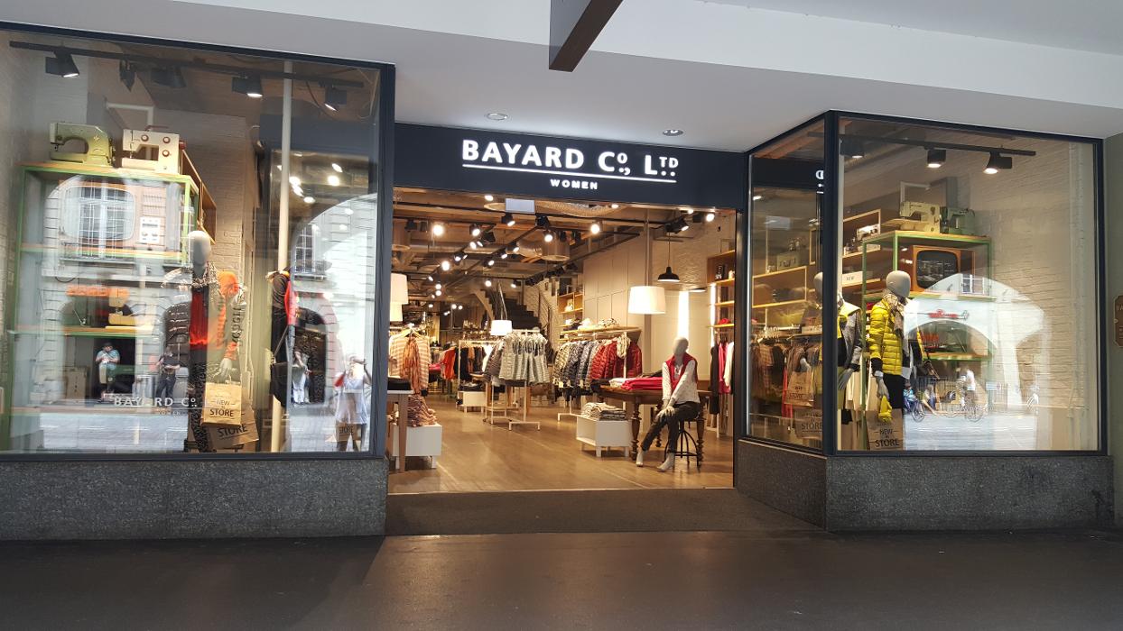 BAYARD CO LTD WOMEN, Marktgasse in Bern