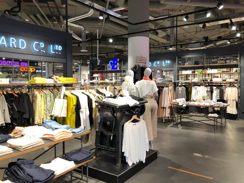 BAYARD CO LTD WOMEN VOLKILAND, Industriestrasse in Volketswil