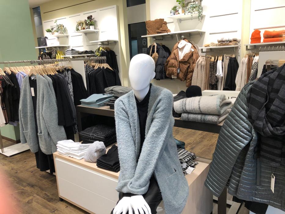 BAYARD CO LTD, Baarerstrasse in Zug