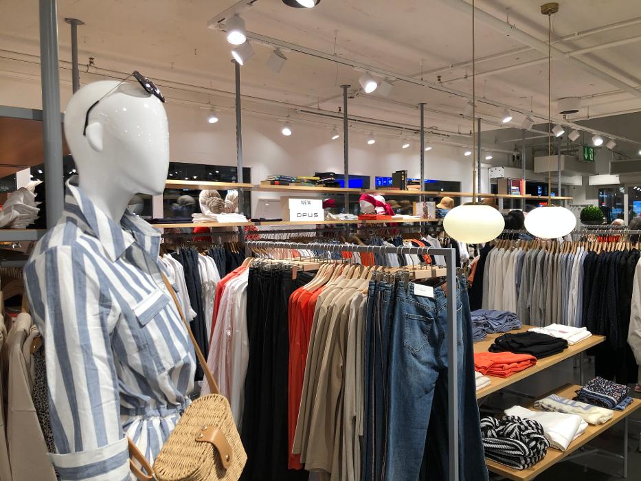 BAYARD CO LTD WOMEN Shopville, Museumstrasse in Zürich