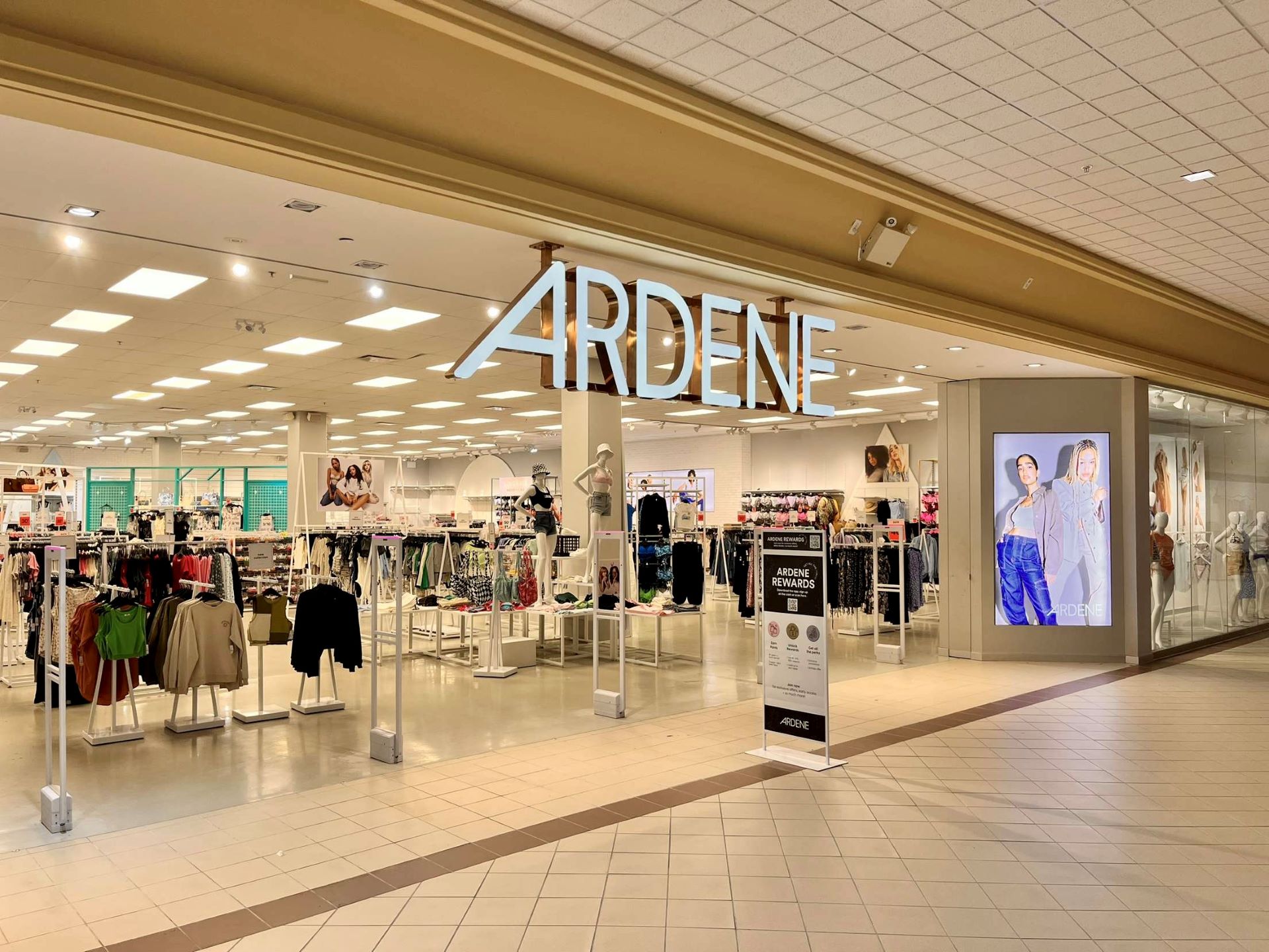 Ardene - Corner Brook, NL A2H 6L8 - (709)383-0497 | ShowMeLocal.com