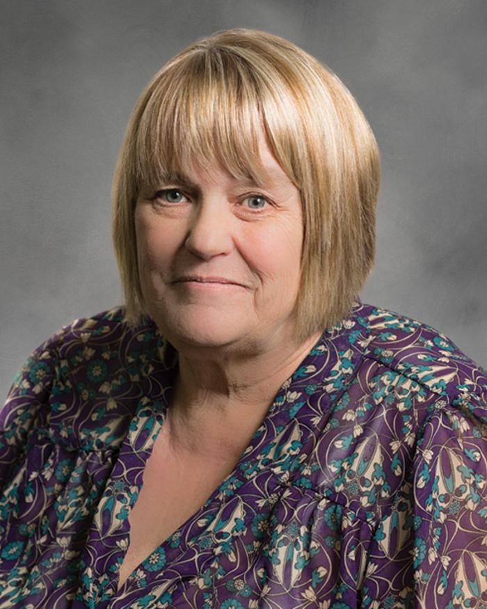 Sheryl Teuscher - COUNTRY Financial representative - Rainier, OR