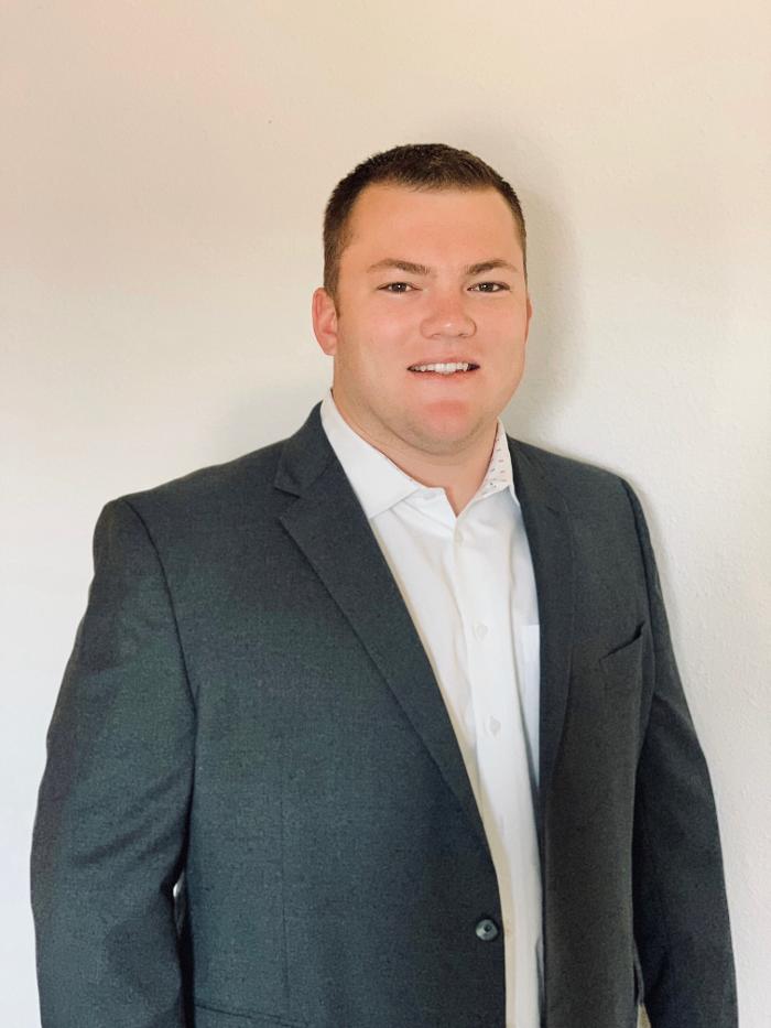 Miles Peck - COUNTRY Financial representative - Mount Pleasant, IA