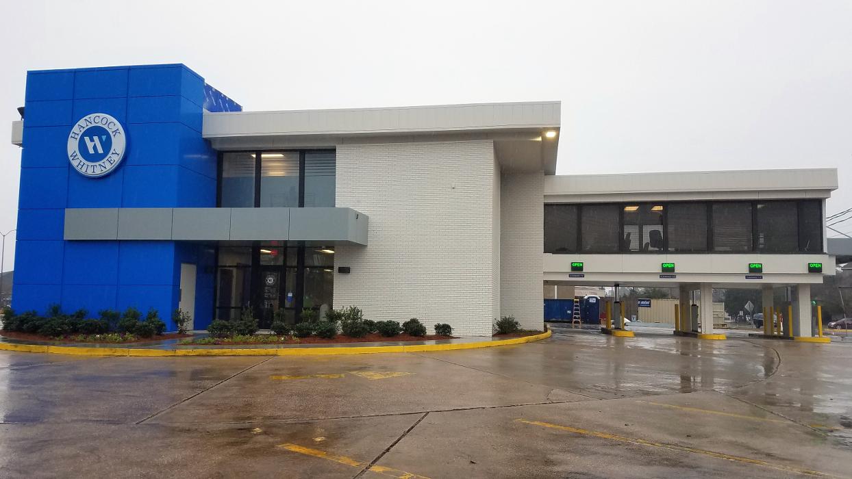 Hancock Whitney Bank - Mandeville, LA