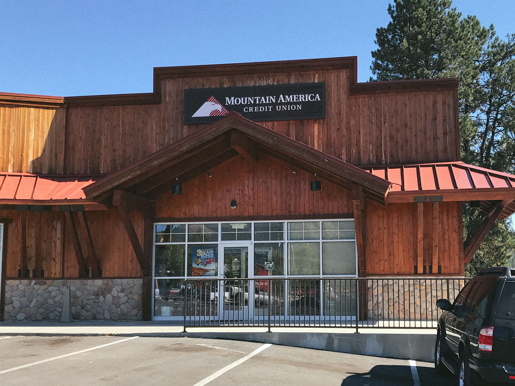 Image 2 | Mountain America Credit Union - Garden Valley: Village Circle Branch