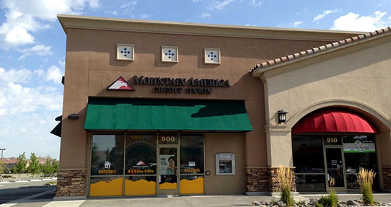 Mountain America Credit Union - Reno: Steamboat Parkway Branch - Reno, NV