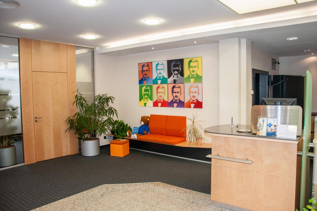 Raiffeisenbank Neustadt eG, Geschäftsstelle Windhagen, Hauptstraße in Windhagen