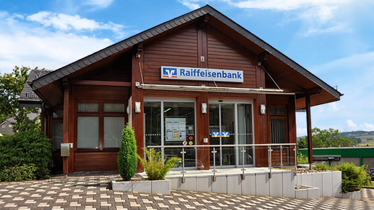 Raiffeisenbank Neustadt, Geschäftsstelle St. Katharinen, Linzer Straße in St. Katharinen (Landkreis Neuwied)